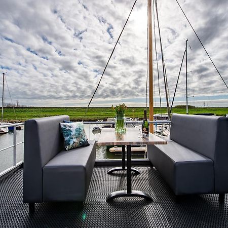 Waterlodge Blue Lagoon On A Jetty For 4 People Kamperland Exterior foto